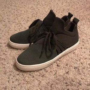 Steve Madden lancer shoes